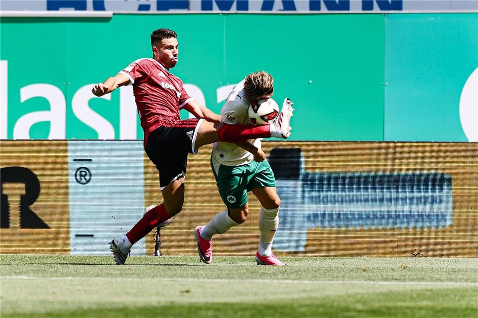 Nürnberg und Fürth zeigten ein teils spektakuläres Frankenderby.Daniel Löb/dpa