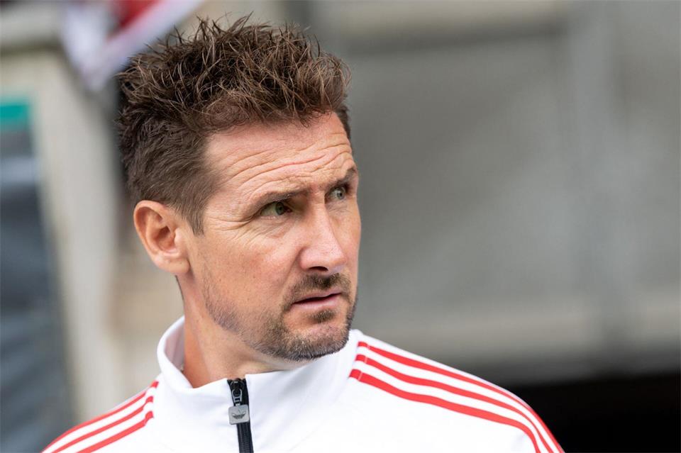 Nürnbergs Trainer Miroslav Klose war nach dem 1:1 bedient.Fabian Strauch/dpa