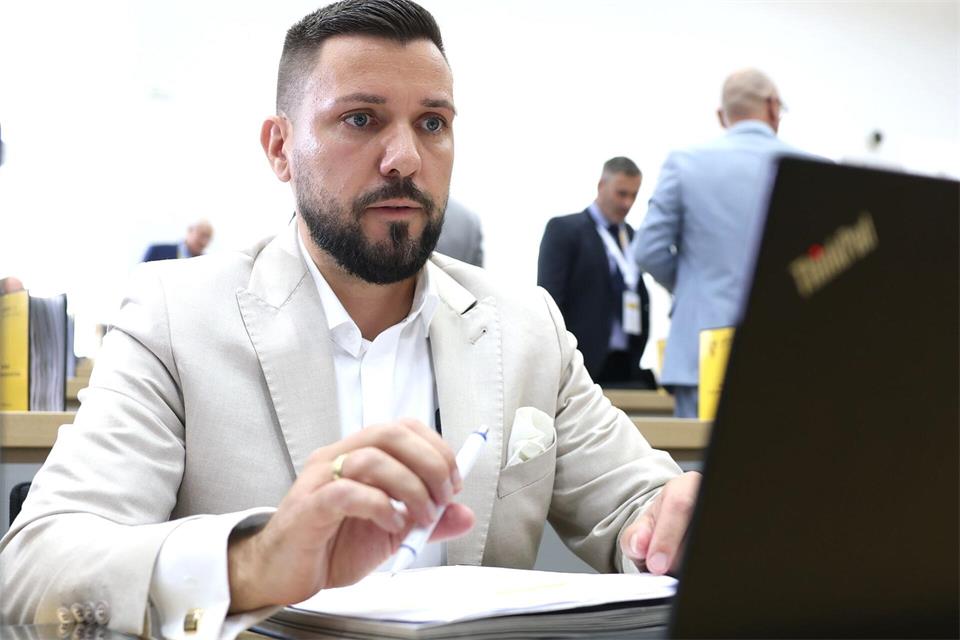 Nun Landtagspräsident in Magdeburg: Tobias Rausch (AfD).Jan Woitas/dpa pool/dpa