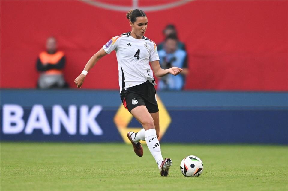 Nun doch dabei: Bibiane Schulze Solano. (Archivbild)Sebastian Christoph Gollnow/dpa