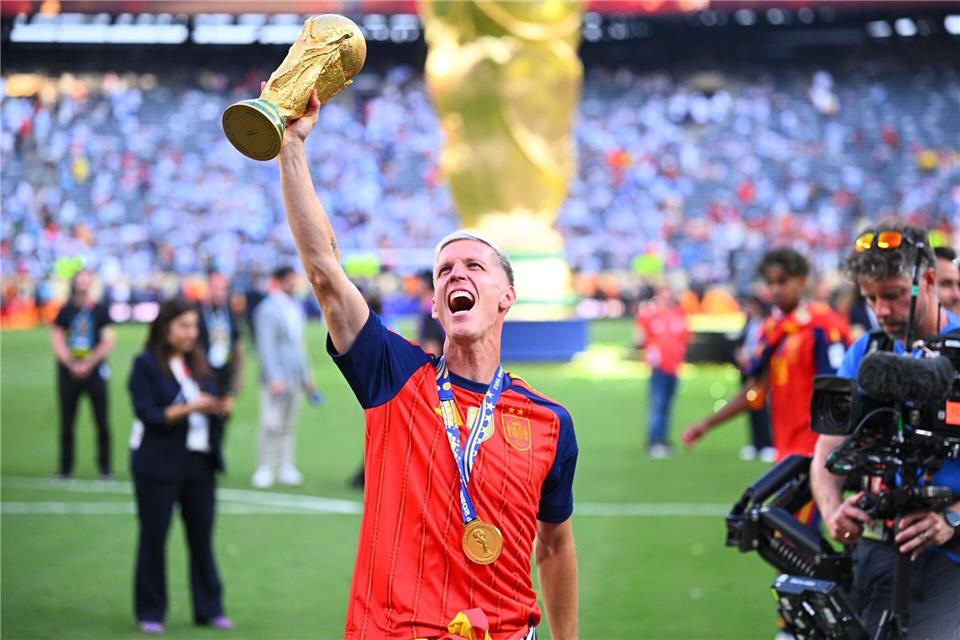 Nun ist er auch noch Weltmeister. Tom Weller/dpa