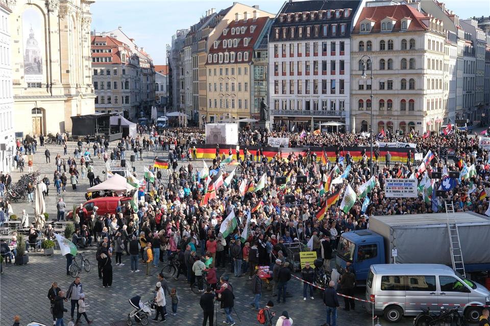 Nur 300 bis 500 Mensch waren da. Sebastian Willnow/dpa