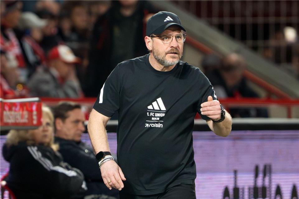 Nur ein Sieg aus zehn Spielen: Steffen Baumgart steht mit dem 1. FC Union Berlin unter Druck. (Archivbild)Soeren Stache/dpa