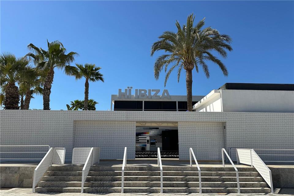 Nur noch Platz vier: der Club „Hï Ibiza“. (Archivbild)Gregor Tholl/dpa