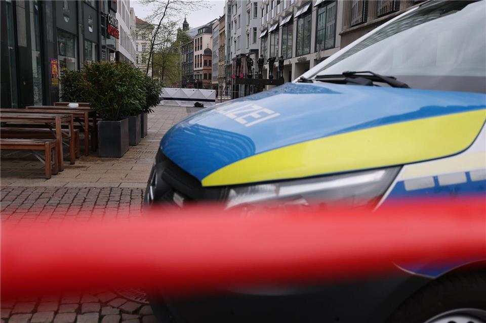 Nur wenige Tage vor seiner Amokfahrt durch die Leipziger Innenstadt war der Täter in stationärer Behandlung in einer psychiatrischen Klinik, bestätigte das Sozialministerium in Dresden. Jan Woitas/dpa