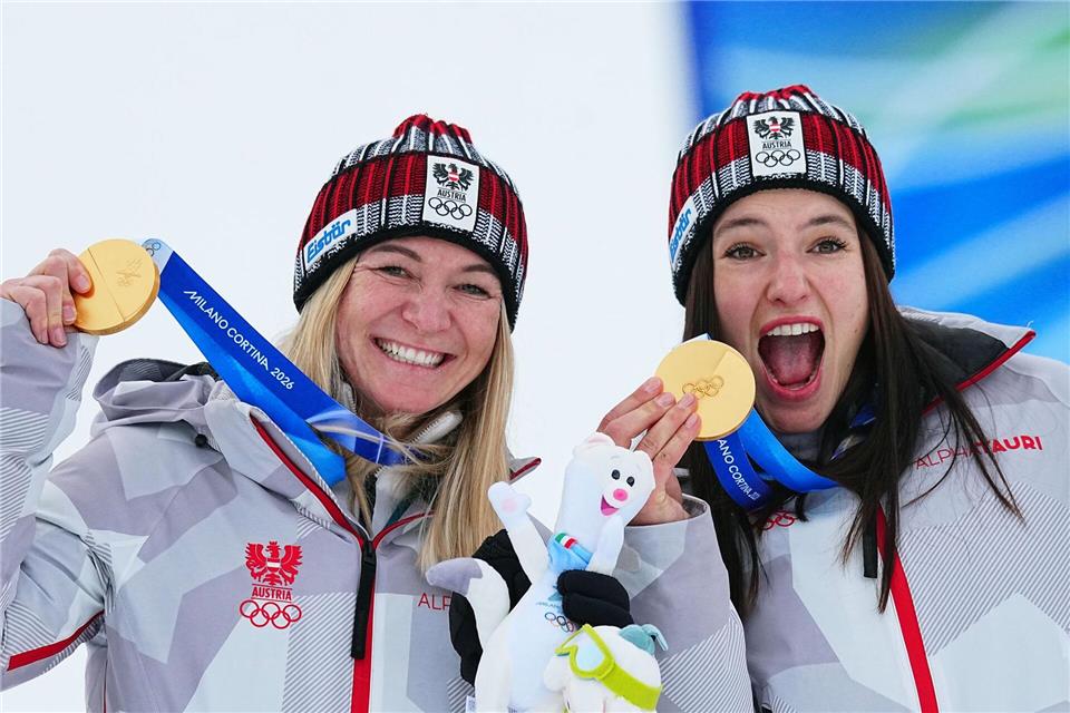 Nutzten den Patzer des US-Duos: Kombi-Olympiasiegerinnen Ariana Rädler (links) und Katharina Huber.Michael Kappeler/dpa