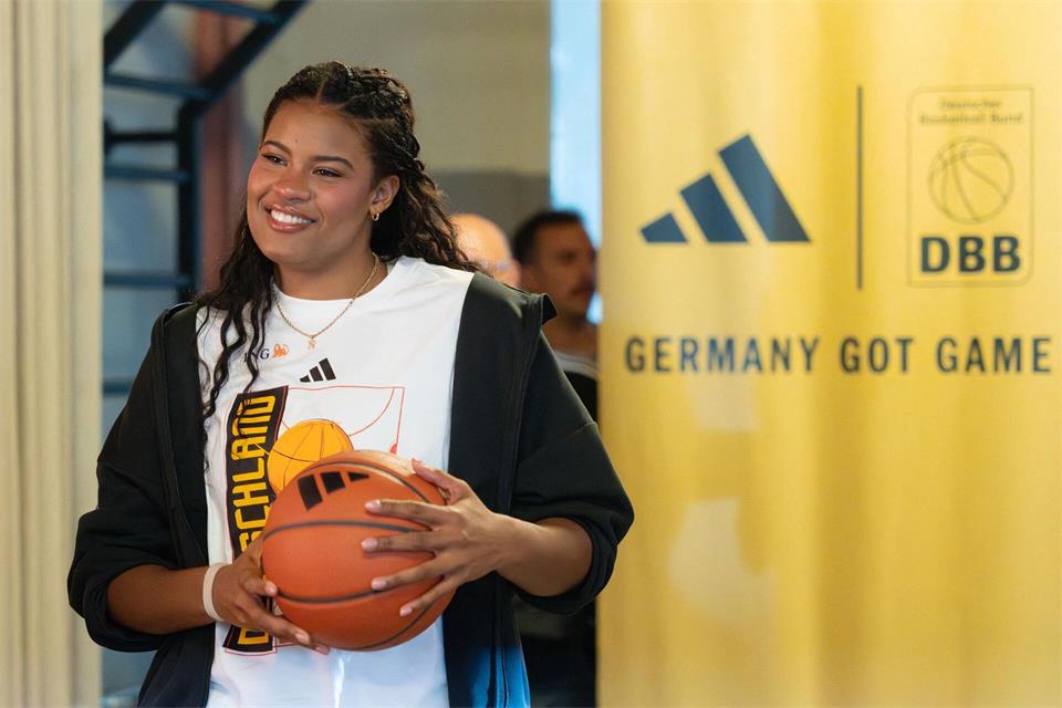 Nyara Sabally ist rechtzeitig fit für die Heim-WM.Soeren Stache/dpa
