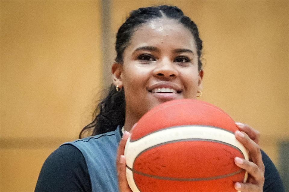 Nyara Sabally steht im deutschen Kader für die Basketball-WM in Berlin.Soeren Stache/dpa