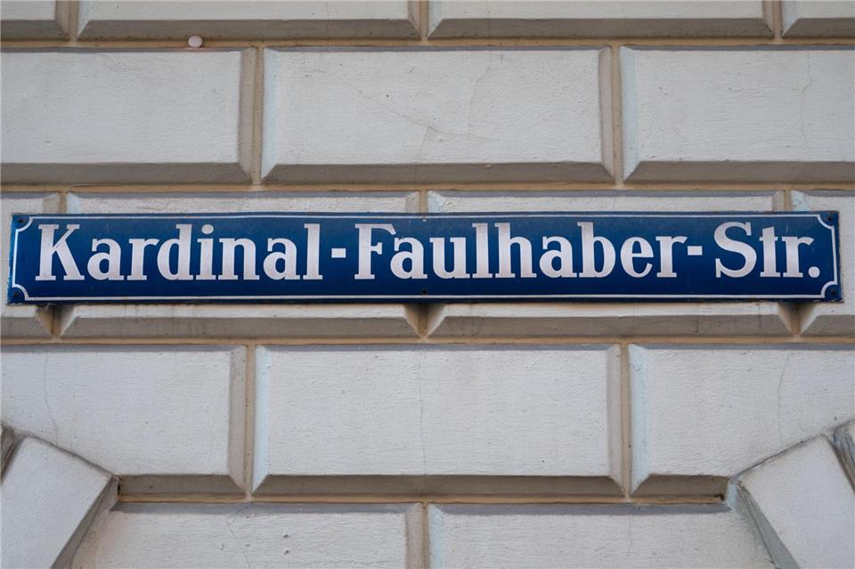 Ob die Kardinal-Faulhaber-Straße in München umbenannt werden soll, wird debattiert. (Archivbild)Leonie Asendorpf/dpa