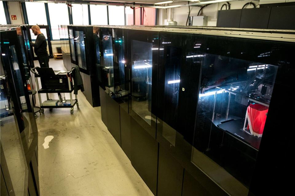 Ob fluffig, elegant, extravaganz, dezent oder klobig - den Designs sind keine Grenzen gesetzt. Daniel Bockwoldt/dpa/Daniel Bockwoldt