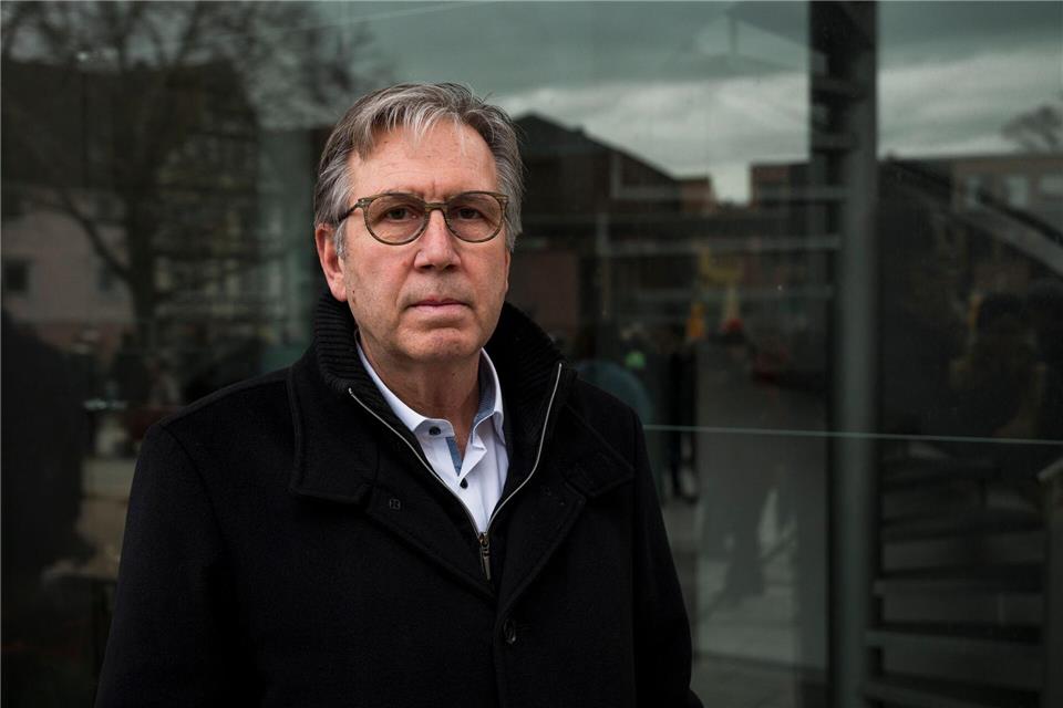 Oberbürgermeister Jürgen Herzing will das Amt behalten. (Archivbild)Daniel Vogl/dpa