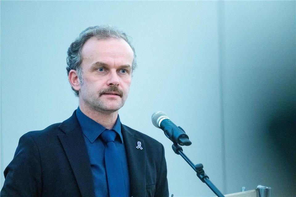 Oberbürgermeister Silvio Witt (parteilos) hat den Umgang mit dem Thema Regenbogenfahne kritisiert.Stefan Sauer/dpa