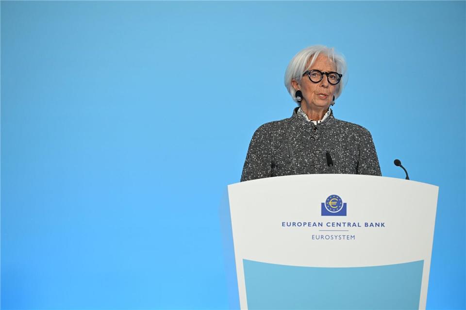 Oberstes Ziel der Währungshüter um EZB-Präsidentin Christine Lagarde sind stabile Preise im Euroraum.Michael Brandt/dpa