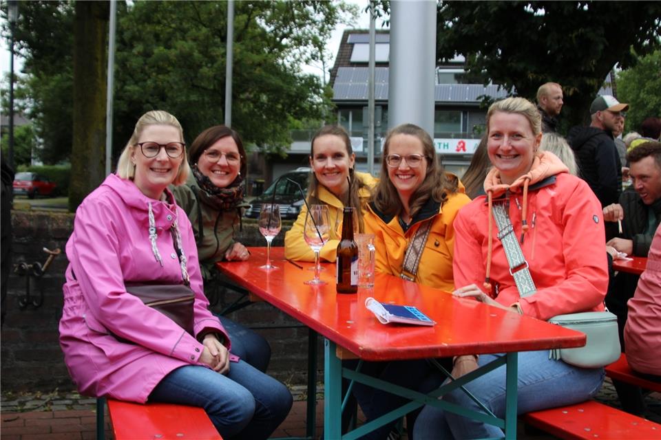 Obwohl es noch nicht richtig sommerlich war und die Besucher meist mit wärmender Jacke kamen, war der Auftakt der Raesfelder Sommerlaune ein gelungener.
