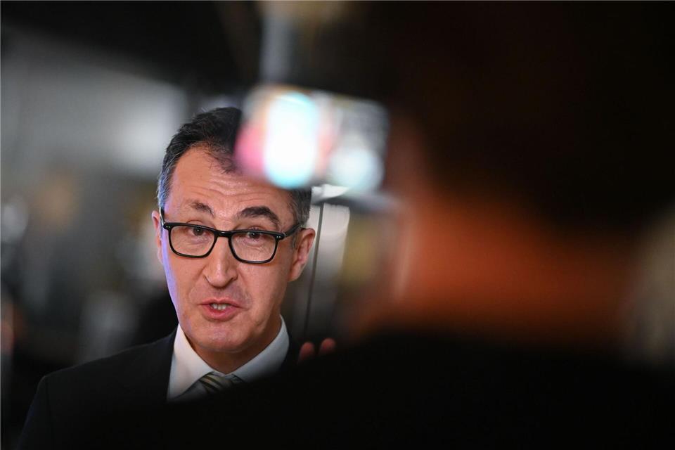 Özdemir setzte sich in seinem Wahlkreis deutlich gegen den Kandidaten der CDU durch.Katharina Kausche/dpa