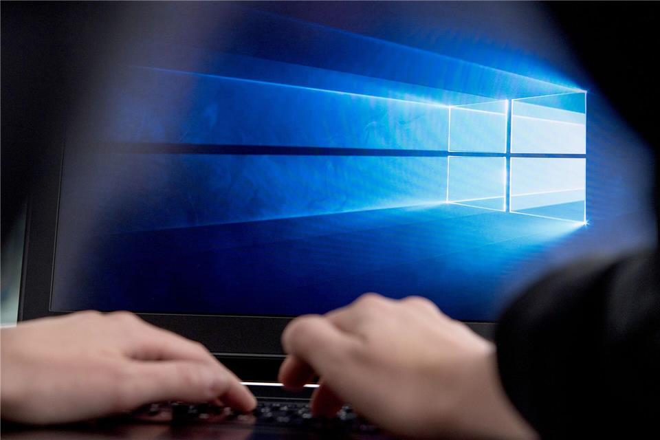 Offizielles Ende des Windows 10-Supports: Ab Oktober gibt es nur noch wichtige Sicherheitsupdates - wenn man sich registriert.Robert Günther/dpa-tmn