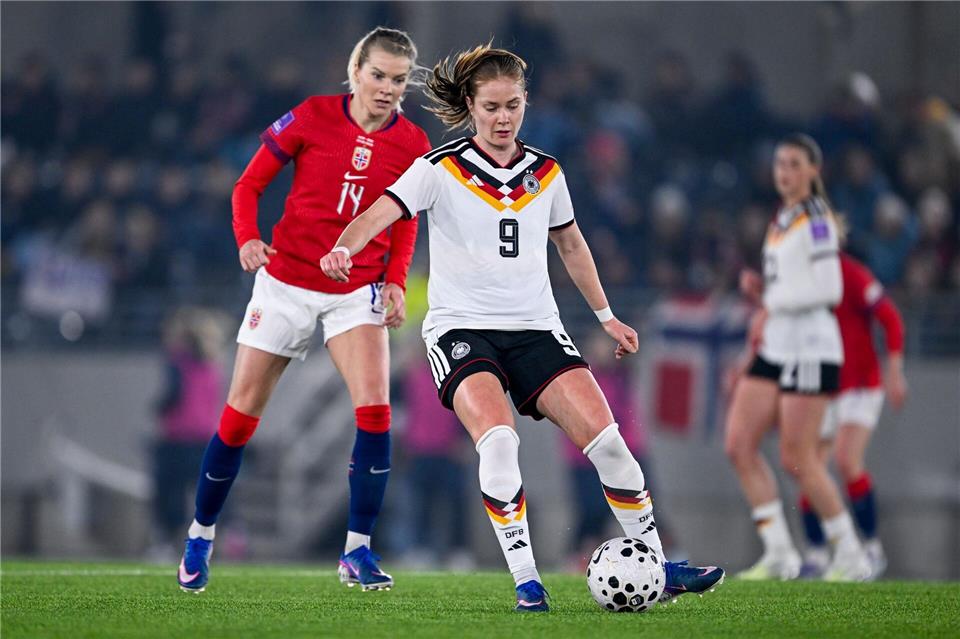 Oft einen Schritt schneller: Sjoeke Nüsken und die deutschen Fußballerinnen.Carina Johansen/NTB/dpa
