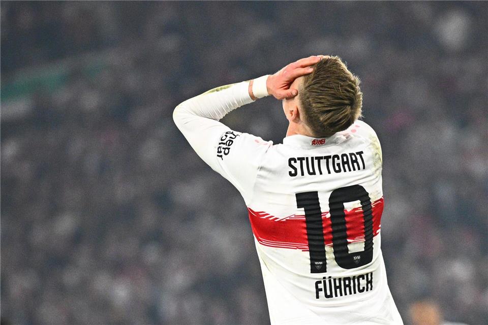 Oh nein! Der formstarke Flügelstürmer Chris Führich wurde wie VfB-Kollege Maximlian Mittelstädt zum „Härtefall“ bei der WM-Nominierung. (Archvivbild)Tom Weller/dpa