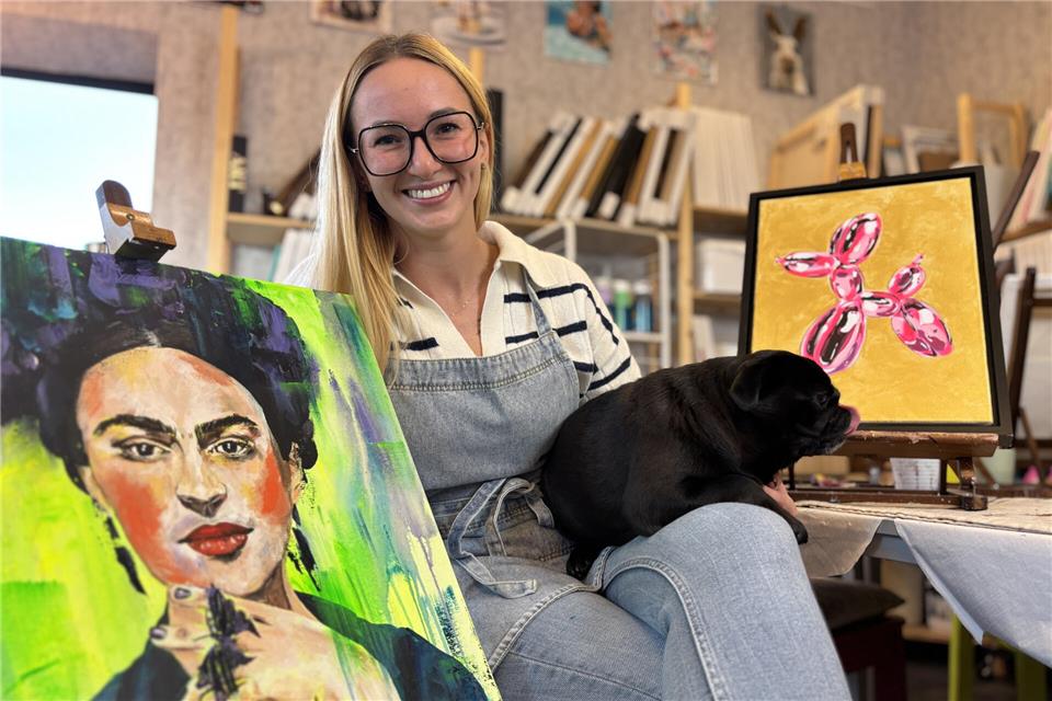 Oksana Somyk hat vor einem Jahr in Raesfeld ihr Atelier eröffnet. Heute kann sie sagen, dass sie endlich glücklich ist und ihr Zuhause gefunden hat.