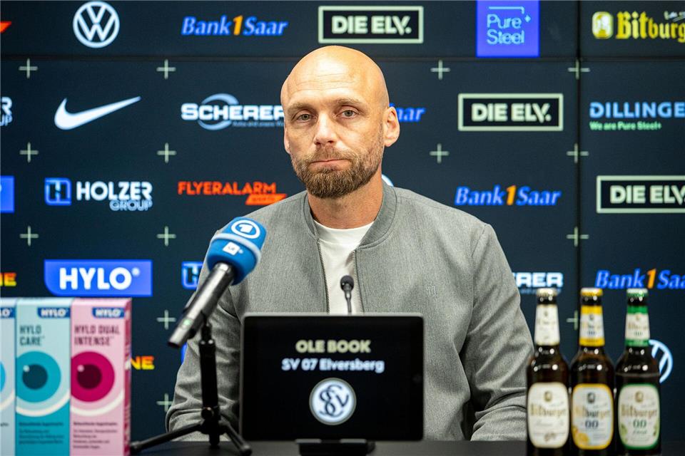 Ole Book hat seinen Vertrag als Sportvorstand der SV Elversberg verlängert.Laszlo Pinter/dpa