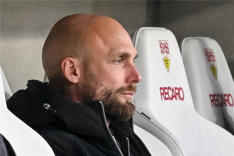 Ole Book verfolgte in Stuttgart sein erstes Spiel als neuer Sportdirektor von Borussia Dortmund.Harry Langer/dpa