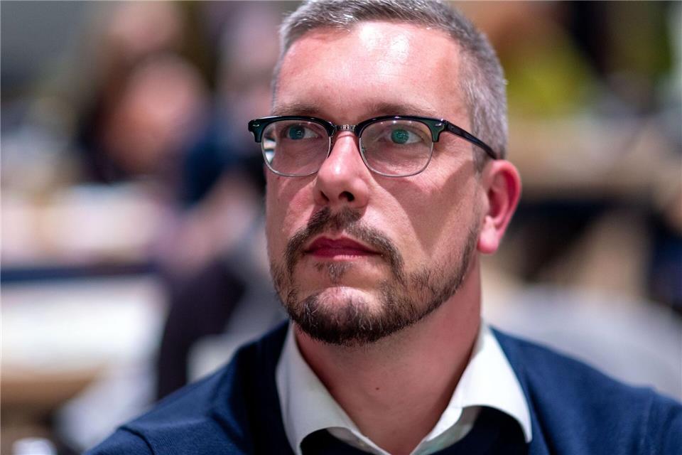 Ole Krüger soll auf Platz zwei der Landesliste für die Landtagswahl - das schlägt der Landesvorstand vor. (Archivbild)Jens Büttner/dpa