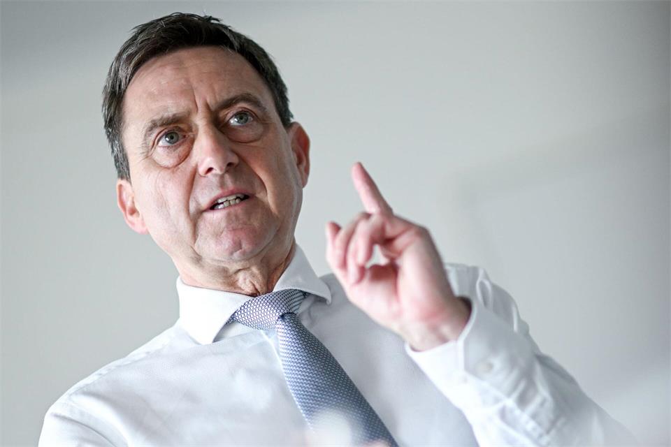 Oliver Blatt richtet Forderungen an die Politik. (Archivbild)Britta Pedersen/dpa