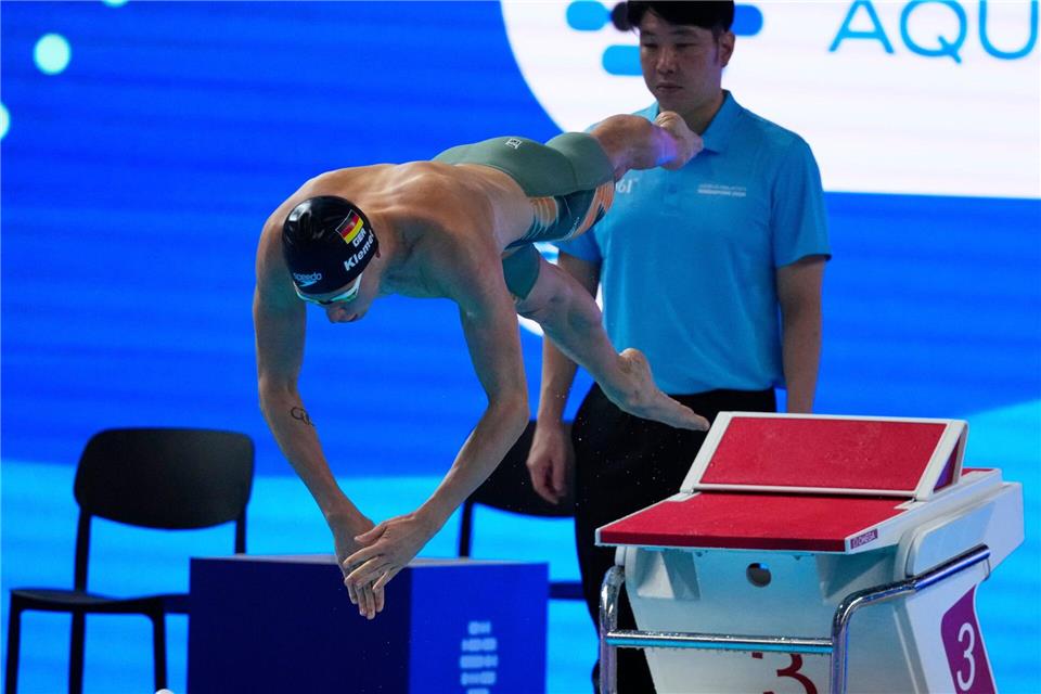Oliver Klemet hat den Vorlauf über 1500 Meter Freistil gewonnen. (Archivbild)Vincent Thian/AP/dpa