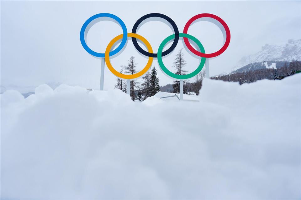 Olympia in den Alpen: Neuschnee ist da.Michael Kappeler/dpa