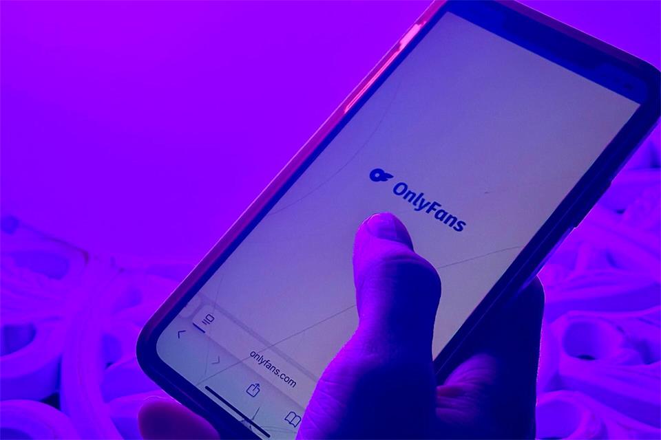 OnlyFans wird vor allem für erotische Inhalte genutzt. (Symbolbild)Alicia Windzio/dpa