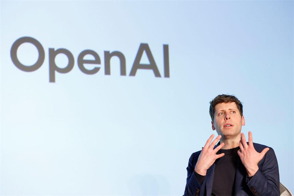 OpenAI-Chef Sam Altman. Der Börsengang für OpenAI ist erst einmal aufgeschoben.Rodrigo Reyes Marin/ZUMA Press Wire/dpa