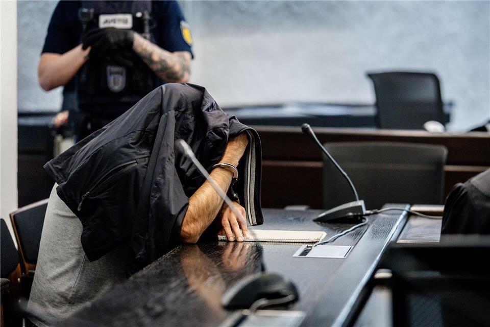 Opfer und Täter sollen sich vor der Tat im Drogenmilieu kennengelernt haben.Christoph Schmidt/dpa