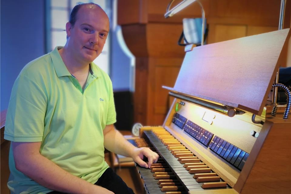 Organist Thomas Harnath