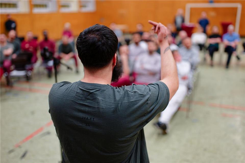 Osca ist nicht nur zum Zuhören gekommen. Er tritt selbst auf.Uwe Anspach/dpa