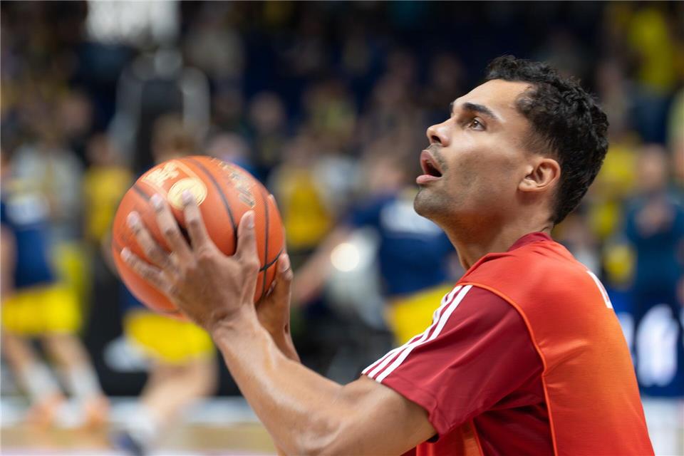 Oscar da Silva machte bei der Münchener Niederlage gegen den FC Barcelona ein gutes Spiel.Soeren Stache/dpa