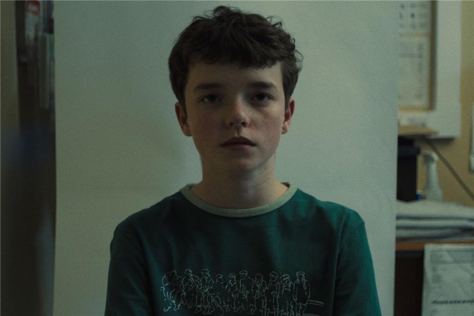 Owen Cooper spielt Jamie Miller in der britischen Netflix-Serie „Adolescence“. Die vierteilige Serie ist seit fast vier Wochen (13.3.) auf Netflix verfügbar.-/Netflix/dpa