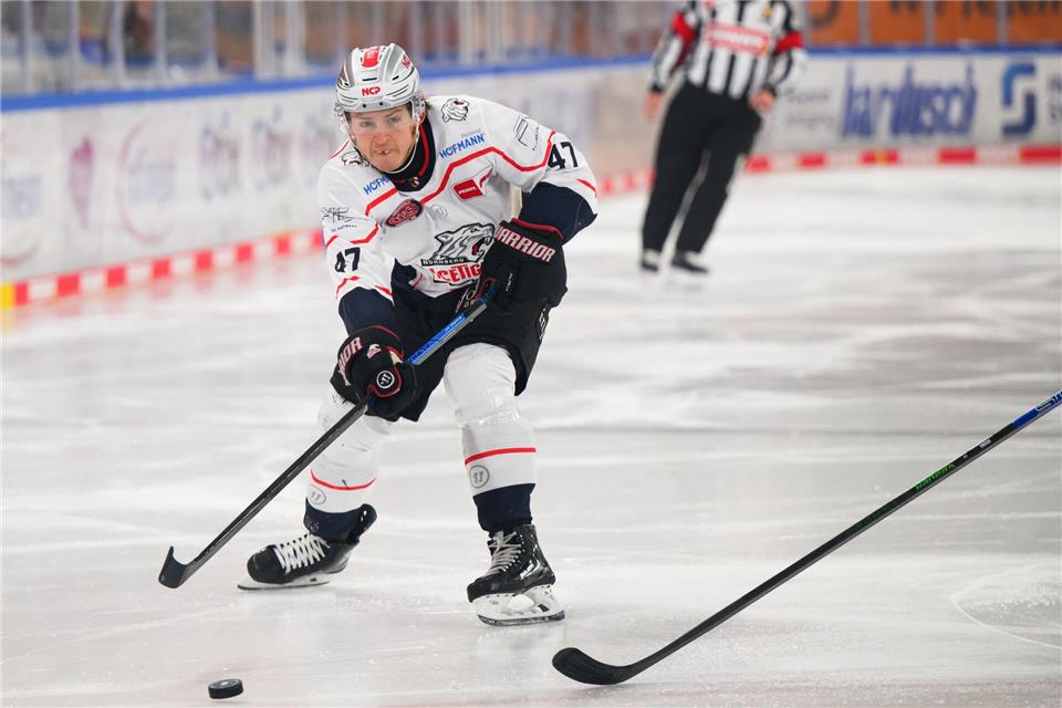 Owen Headrick bleibt ein Ice Tiger. (Archivbild)Robert Michael/dpa