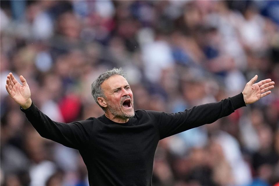 PSG-Trainer Luis Enrique rotierte nach dem 5:4-Sieg gegen den FC Bayern.Christophe Ena/AP/dpa