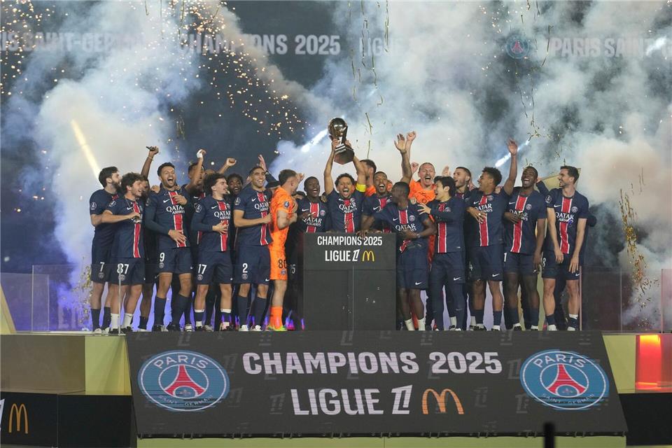 PSG bringt sich in Stimmung für den erhofften großen Coup.Christophe Ena/AP/dpa