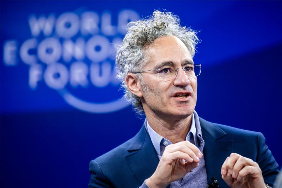 Palantir-Chef Karp glaubt, dass KI Folgen für das Thema Einwanderung haben wird. Gian Ehrenzeller/KEYSTONE/dpa