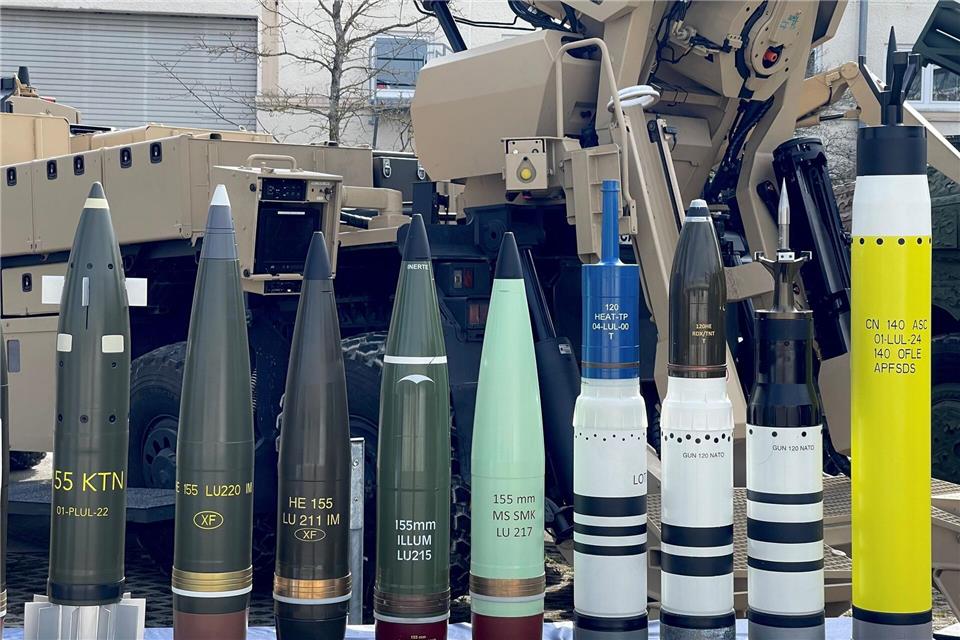 Panzer- und Artilleriegranaten des deutsch-französischen Rüstungskonzerns KNDS. Das Unternehmen plant für dieses Jahr den Börsengang. Carsten Hoefer/dpa