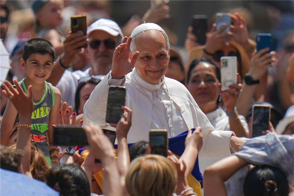 Papst Leo XIV.: Sport ist ein Weg, Frieden zu schaffen Papst Leo XIV.: Der Sport ist auch ein Weg, „Frieden zu schaffen“.Alessandra Tarantino/AP/dpa