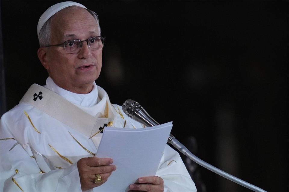 Papst Leo XIV. warnt vor einem neuen Wettrüsten.Aurelien Morissard/AP/dpa