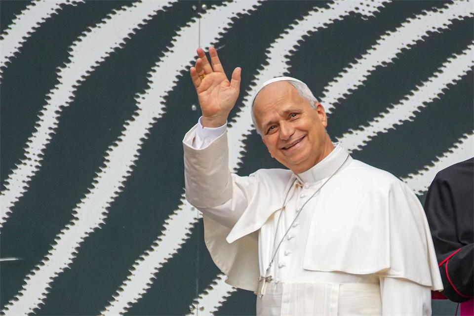 Papst Leo XIV. wurde am Montag 71 Jahre alt.Andrew Medichini/AP/dpa