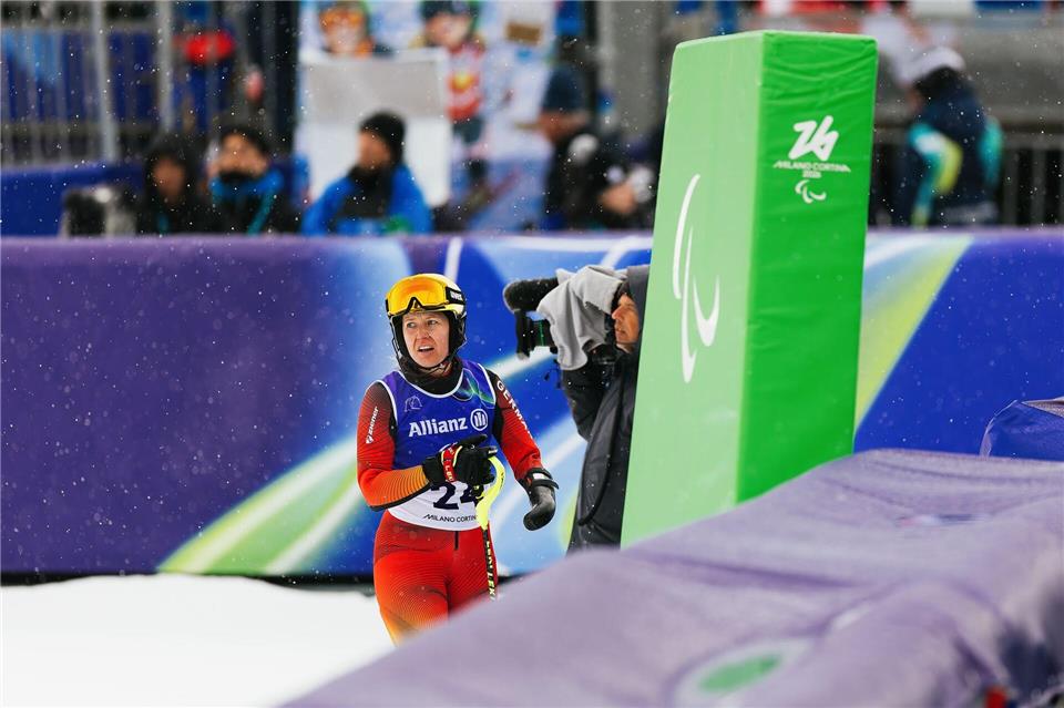 Paralympics-Abschluss als Fahnenträgerin: Andrea Rothfuss.Philipp von Ditfurth/dpa