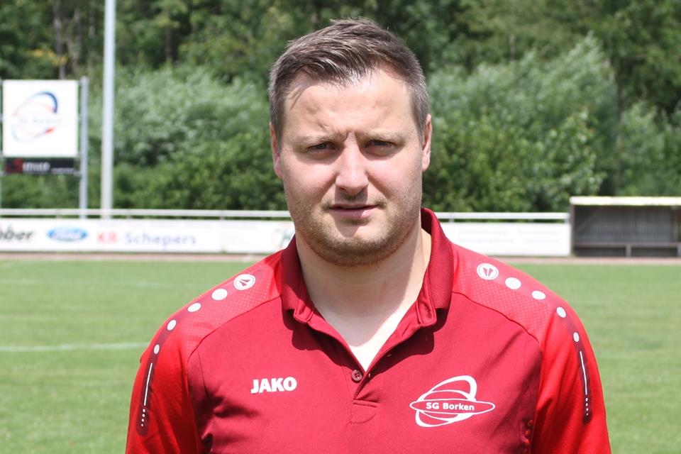 Pascal Herzog, Sportlicher Leiter der SG, hat für die städtische Entscheidung Verständnis.