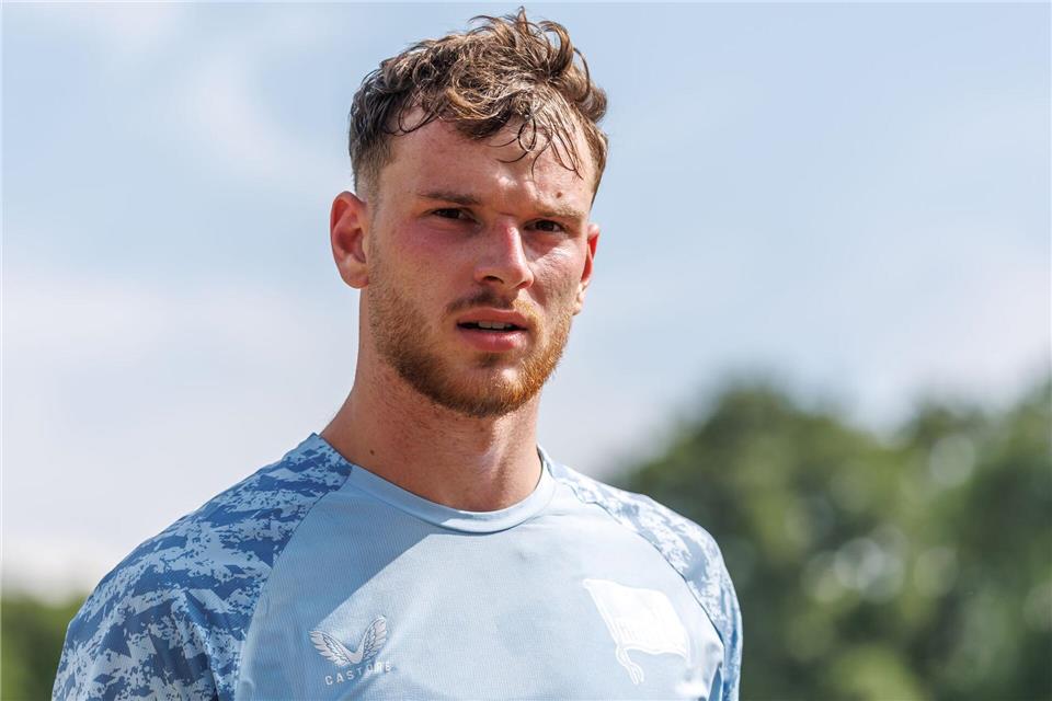 Langzeitverletzter Klemens trainiert bei Hertha individuell Pascal Klemens trainierte erstmal individuell. (Archivbild)Andreas Gora/dpa