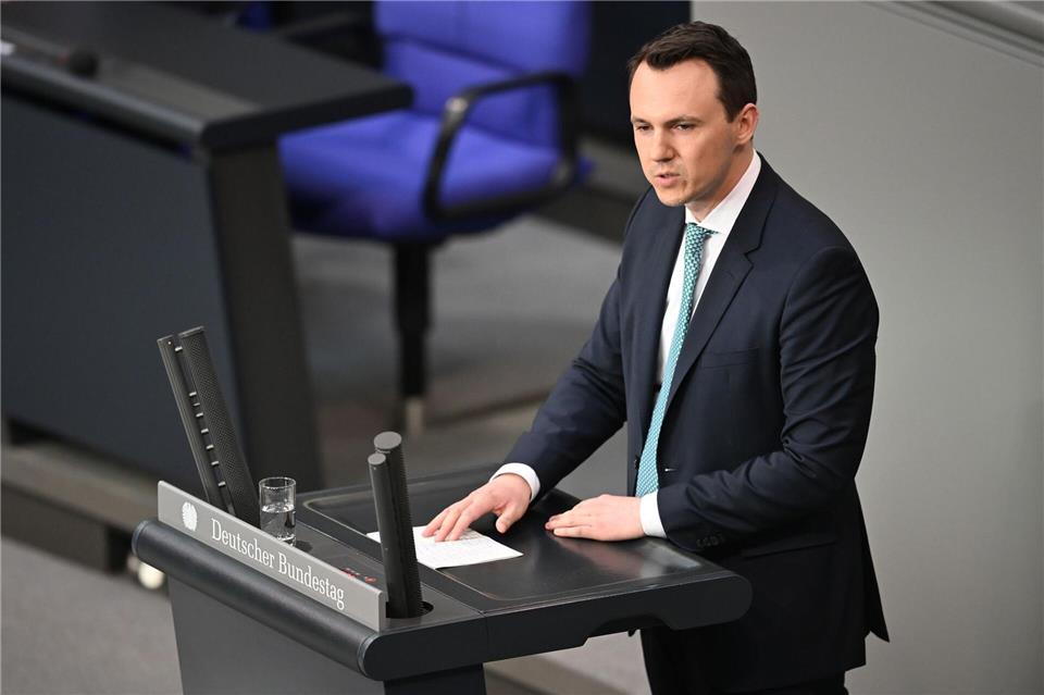 Pascal Reddig ist eins der 13 Mitglieder der Rentenkommission, die tiefgreifende Reformvorschläge gemacht hat. (Archivbild)Markus Lenhardt/dpa