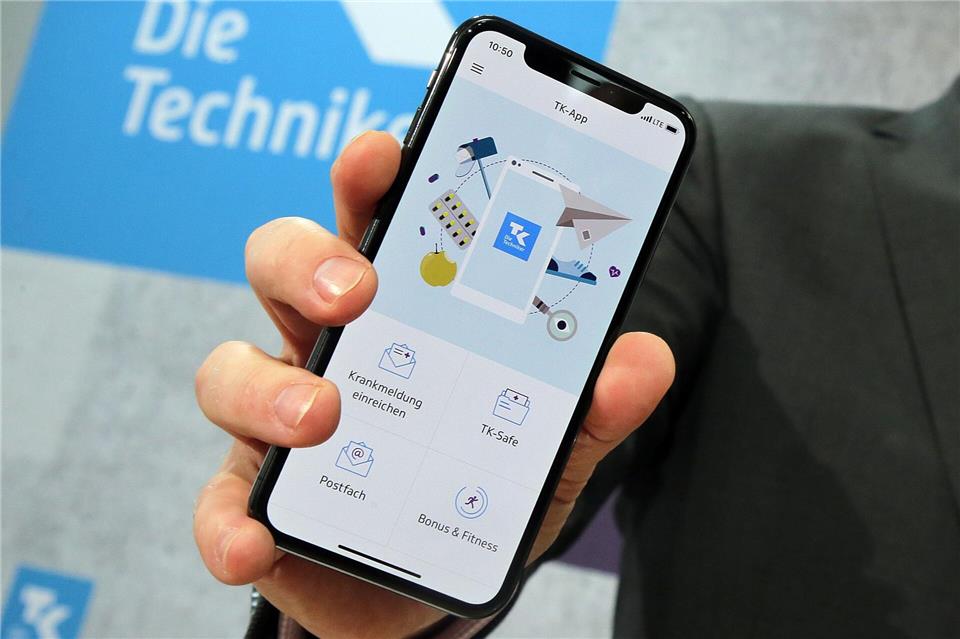 Patienten können über eine App ihrer Krankenkasse auf die Daten zugreifen. (Archivbild) picture alliance/dpa
