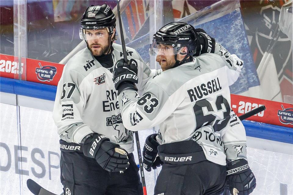 Patrick Russell traf beim Haie-Sieg gegen Berlin doppelt.Andreas Gora/dpa